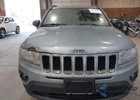 2013 Jeep Compass Latitude из США, поврежденный, VIN 1C4NJDEB1DD207743